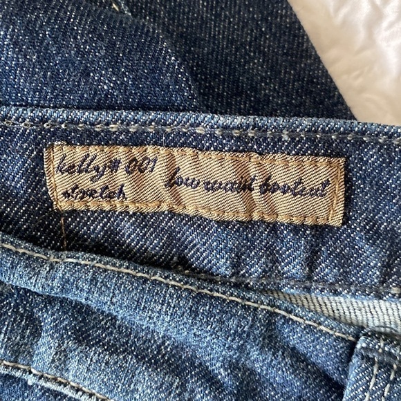 Citizens of Humanity Kelly Low Waist Bootcut Jeans - Picture 12 of 16